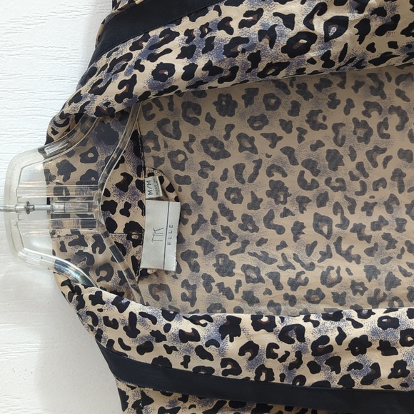 Leopard Print Negligee With Matching Robe - Picture 5 of 8